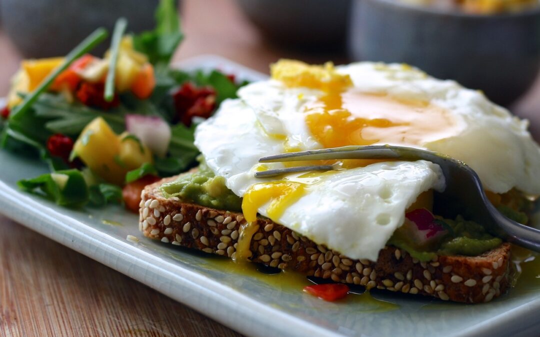 eggs, fried, sunny side up-1467286.jpg